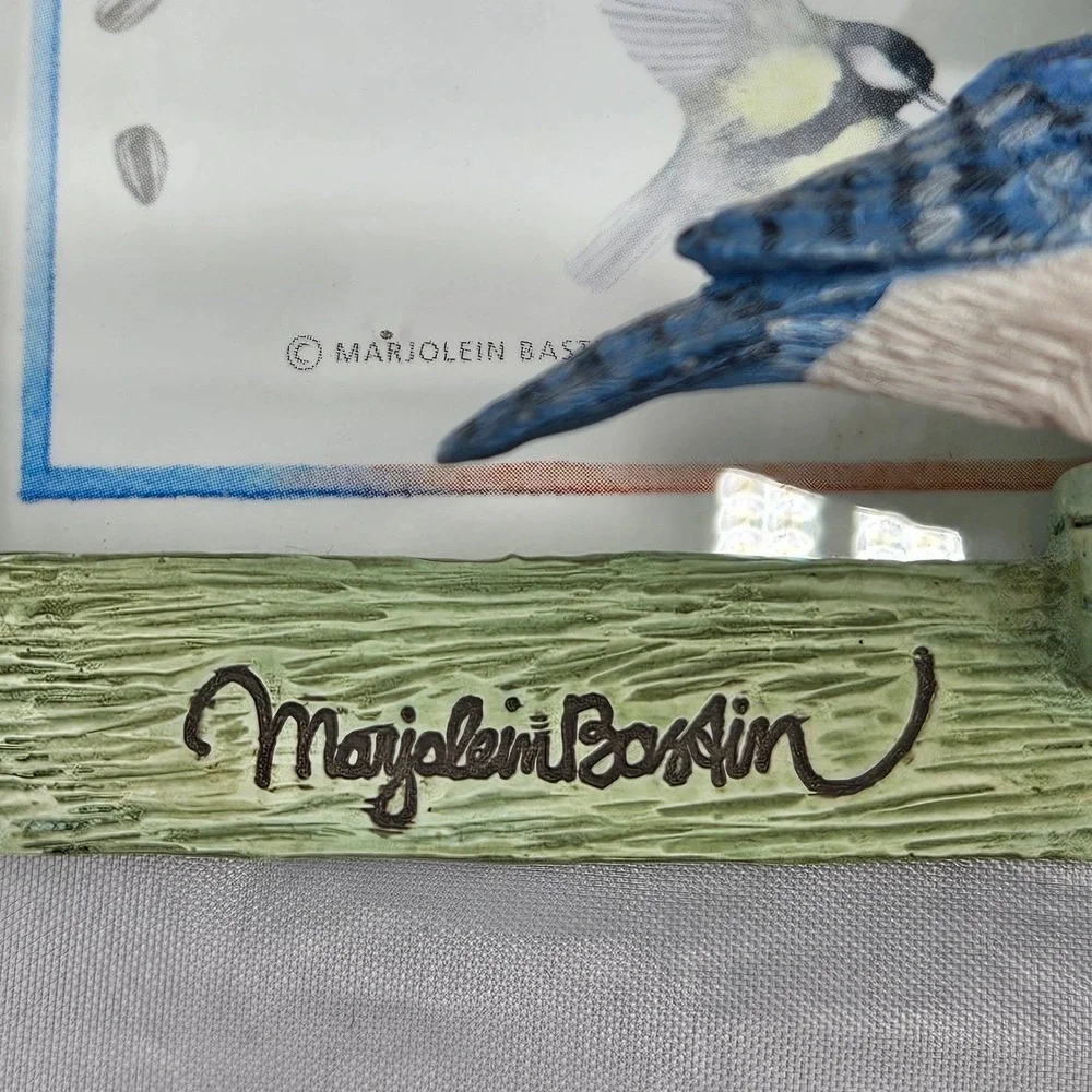 Marjolein Bastin Birds & Feeder 3D Resin Picture Green Frame  Rustic